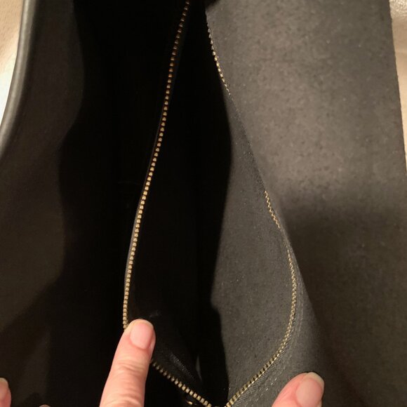 *HP* Coach City Bag with shoulder strap. NWOT - Picture 7 of 12